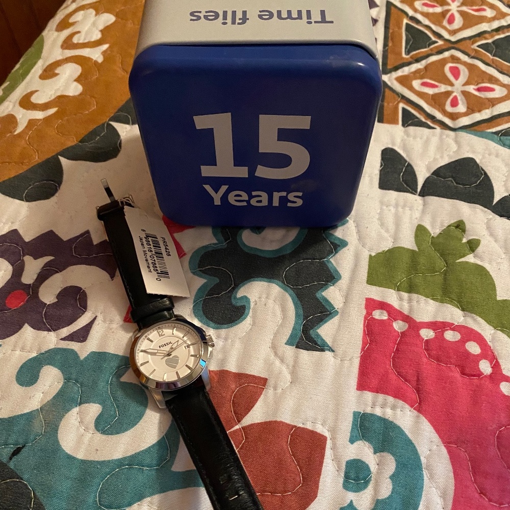 FOSSIL WATCH